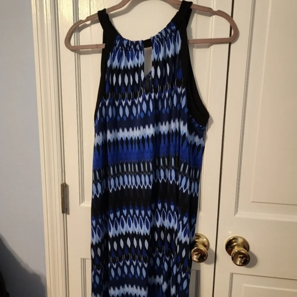Apt. 9 Amazing Super cute flattering unique slleveless blue shift‎ dress. XL